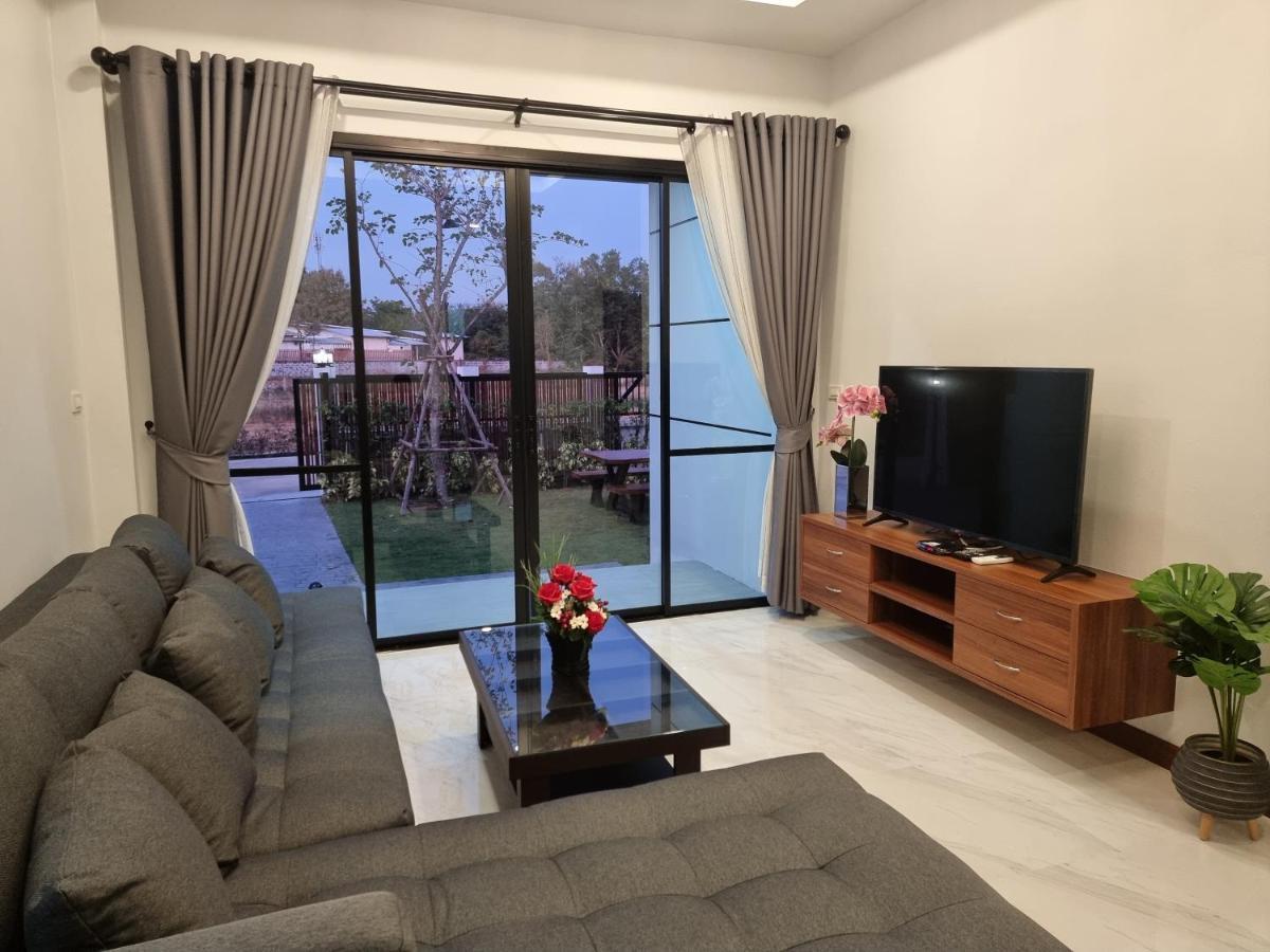 Vila Baan Dalah Buriram Exteriér fotografie